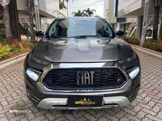 FIAT TORO 2.0 16V TURBO DIESEL VOLCANO 4WD AT9 FIAT TORO 2.0 16V TURBO DIESEL VOLCANO 4WD AT9